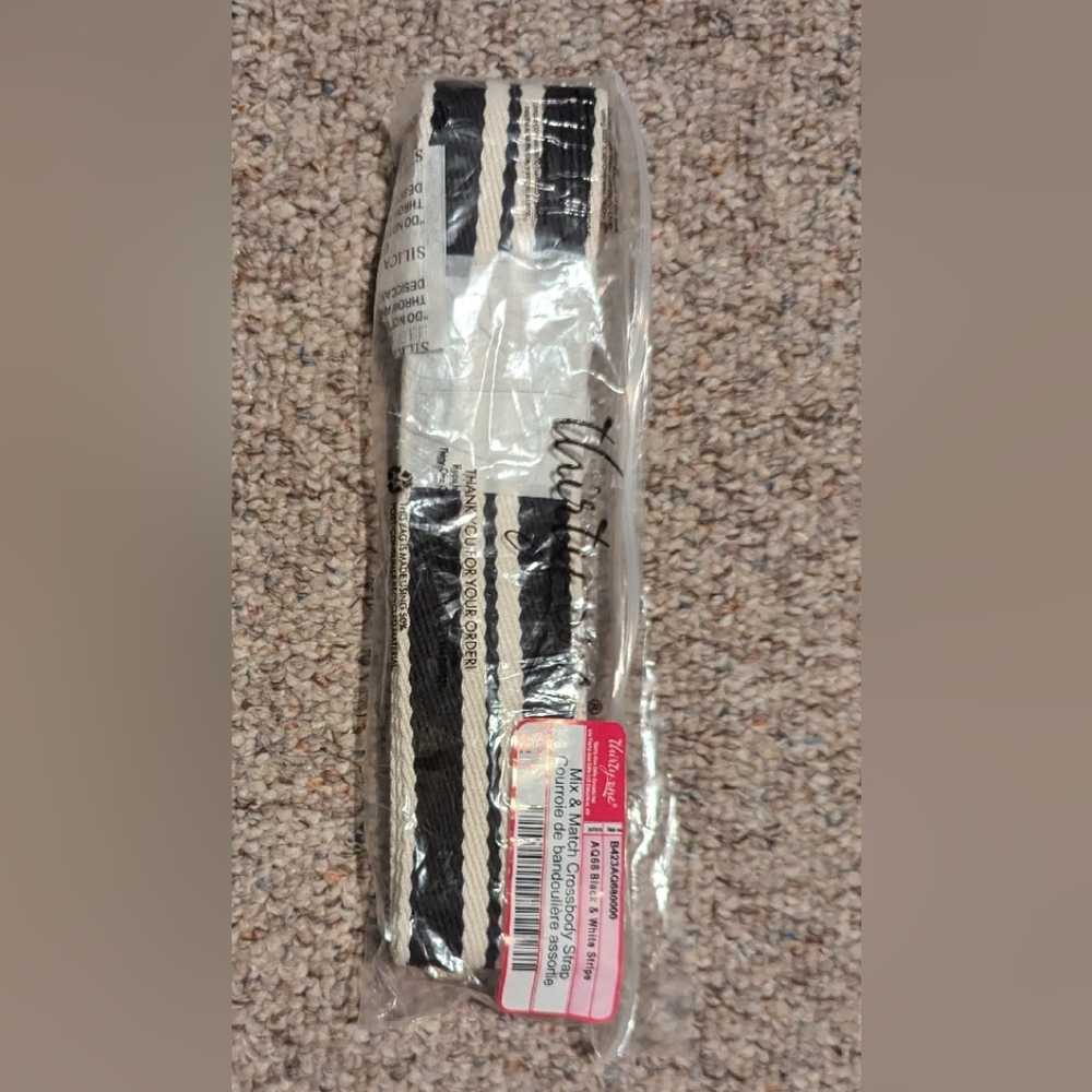 Black and White thirty one strap